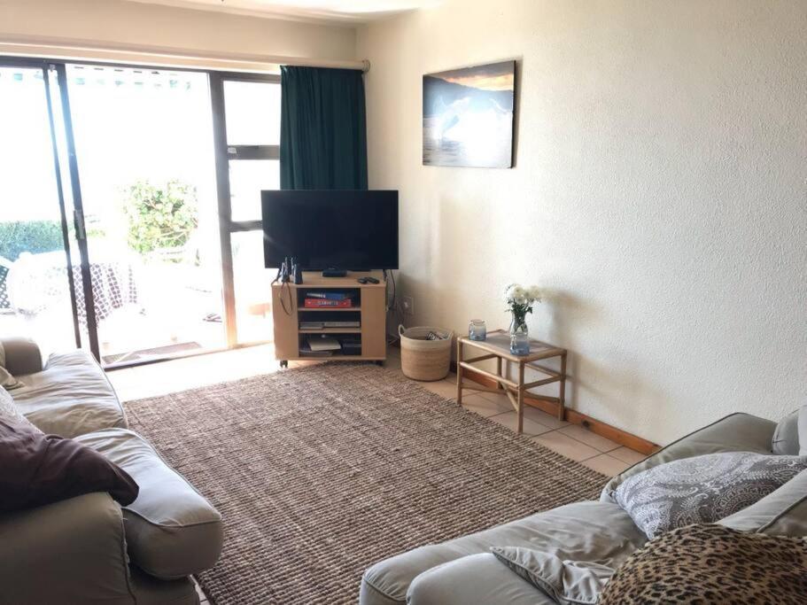 Apartment Seaviews From Arrowood *