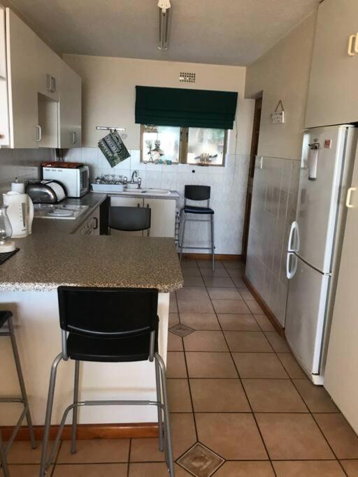 Apartment Seaviews From Arrowood *