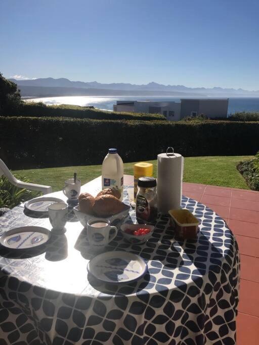 Seaviews From Arrowood